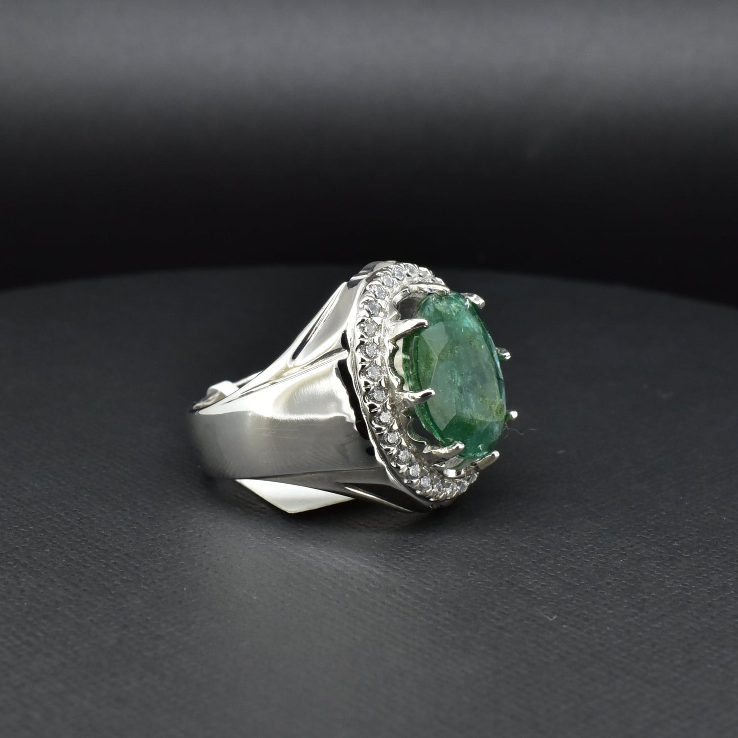 Emerald Silver Ring