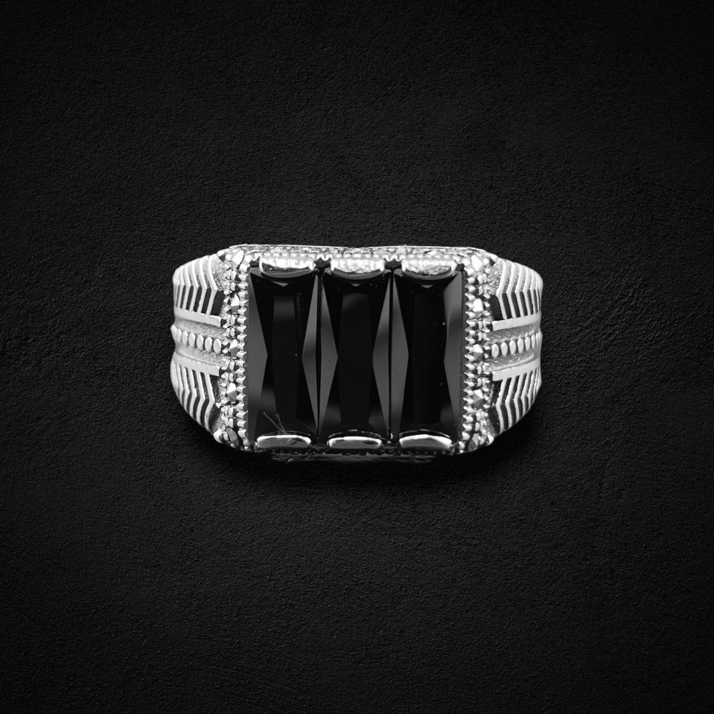 Onyx silver ring