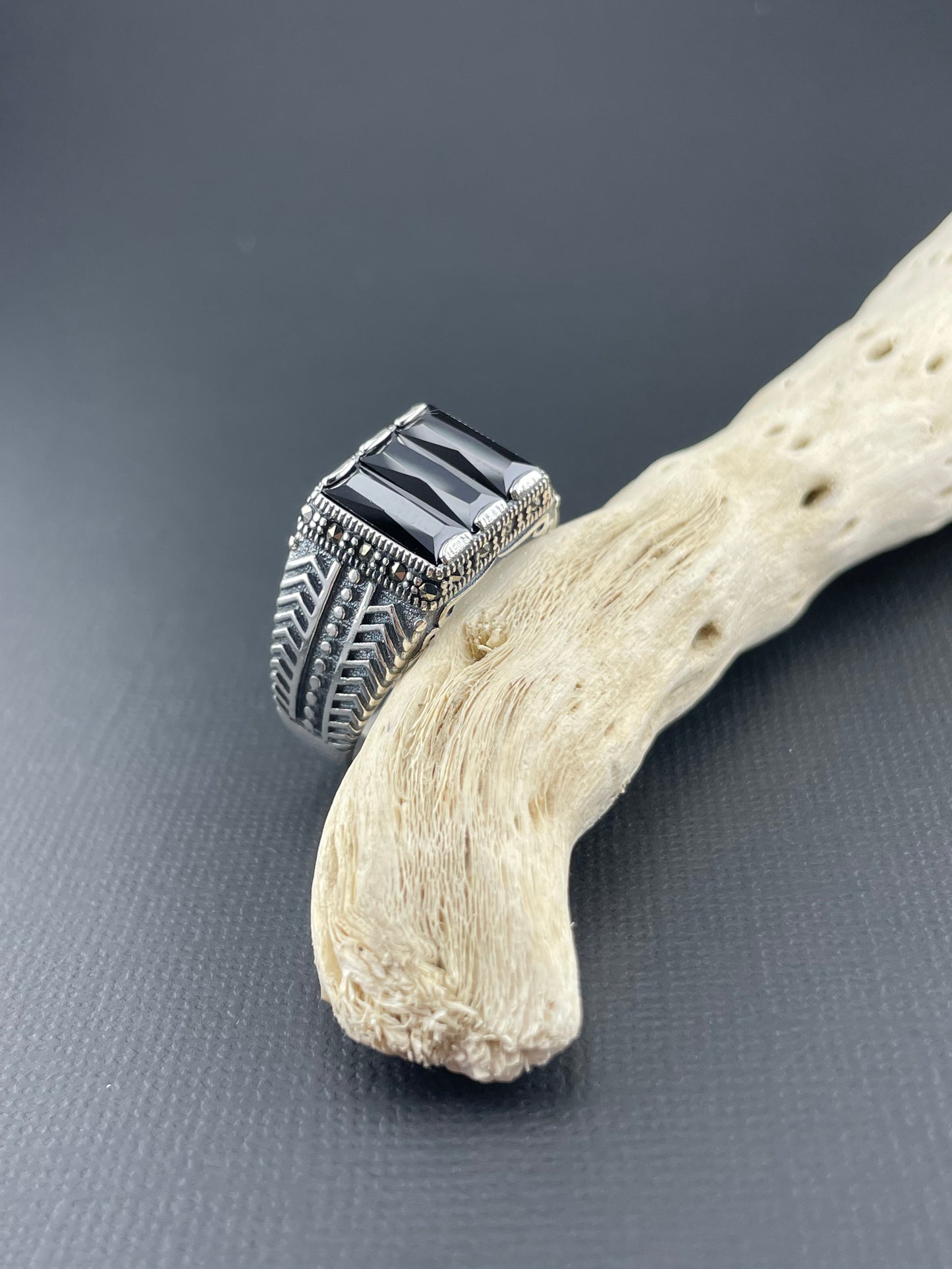 Onyx silver ring